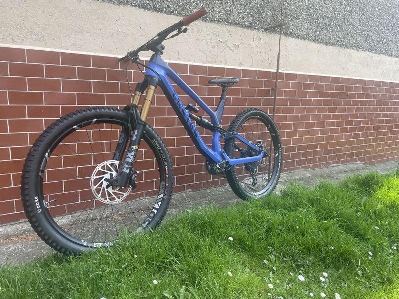 Canyon Torque CF9