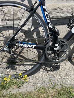 Prodám karbonové silniční kolo Giant