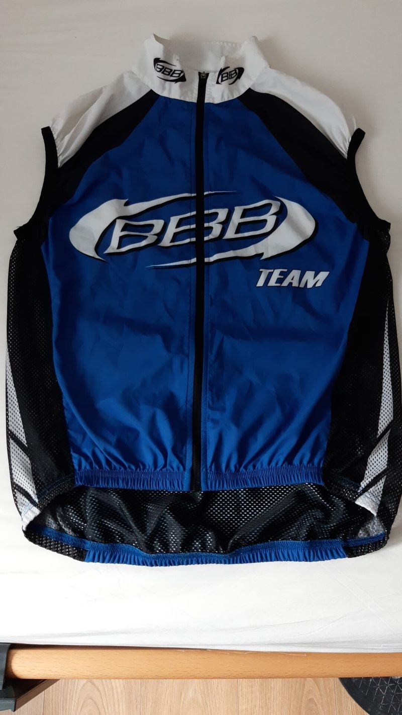 Prodám různé oblečení od BBB, KALAS,SANTINI, ROSE