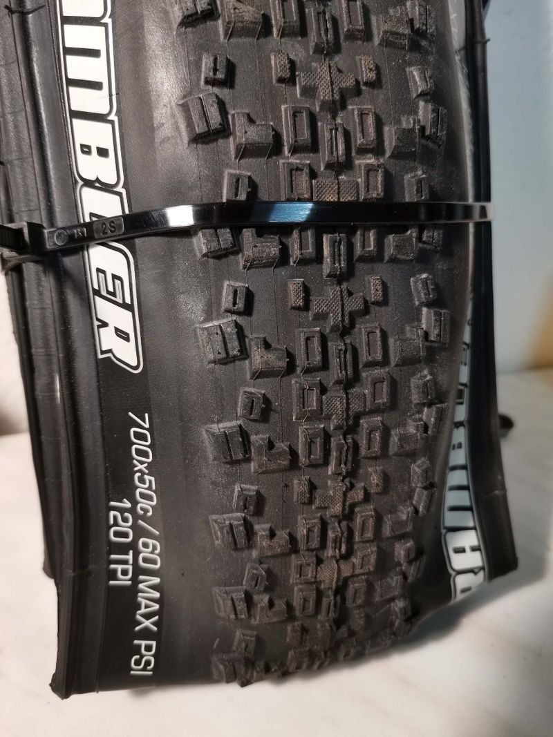 Prodám Gravel plášť Maxxis Rambler, rozměr 700x50C