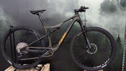 NOVÝ Karbon - Dema Raven Nitro army green vel. XL, AKCE - původní cena 72.000,-