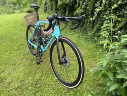 Bianchi Oltre XR3 Ultegra Di2 & FFWD Kola (Vel. 57, r.v. 2020)