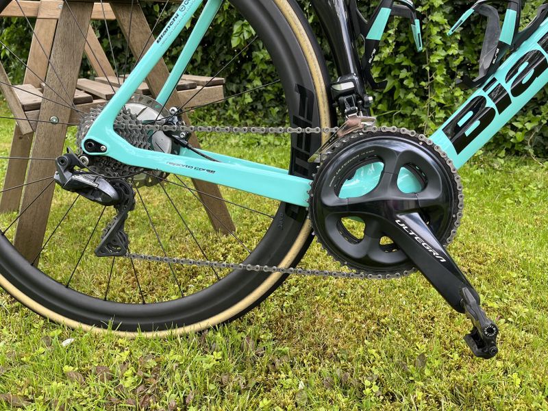 Bianchi Oltre XR3 Ultegra Di2 & FFWD Kola (Vel. 57, r.v. 2020)