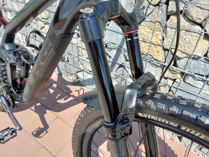Trek Slash 9.8 XT vel. M-L 
