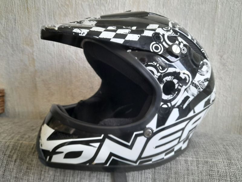 moto helma M
