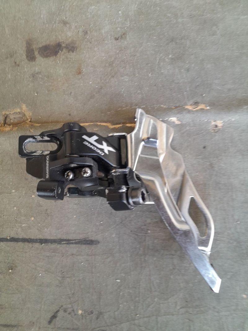 Přesmykač Shimano XT