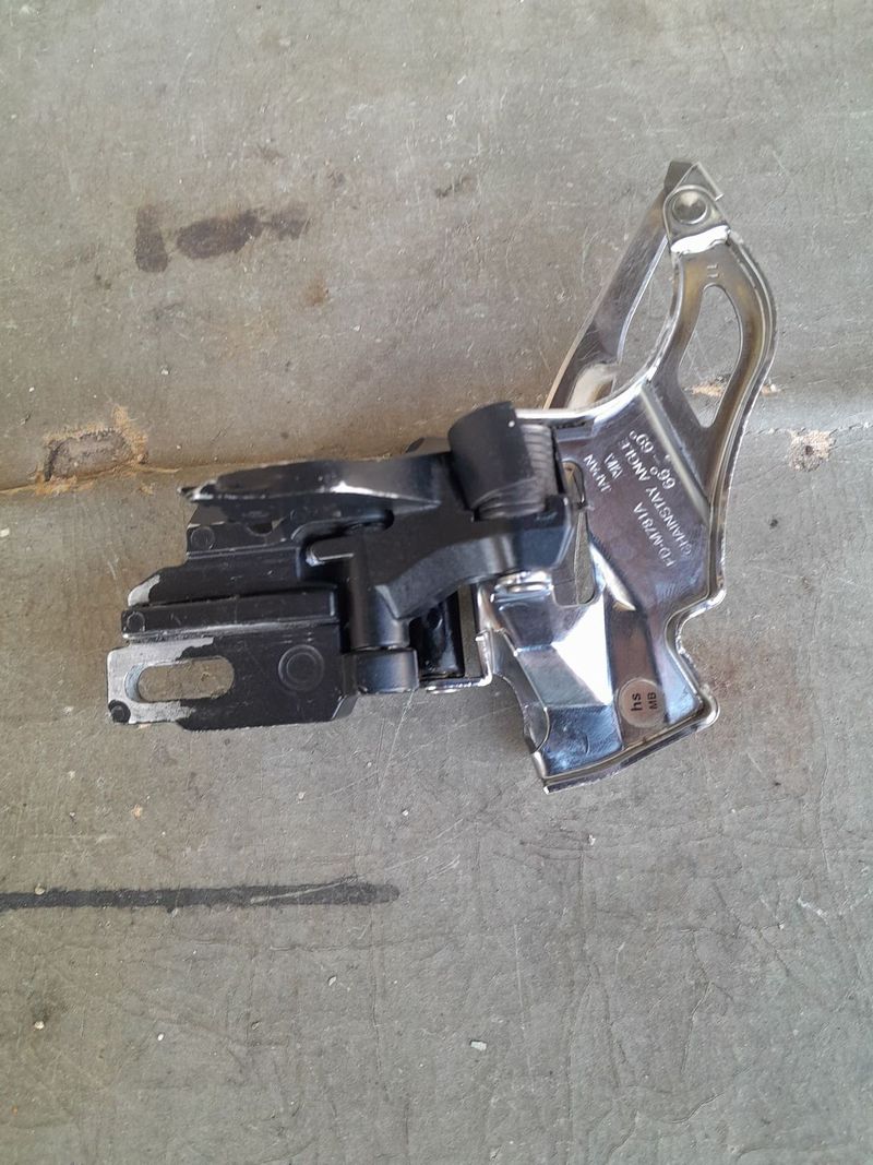 Přesmykač Shimano XT