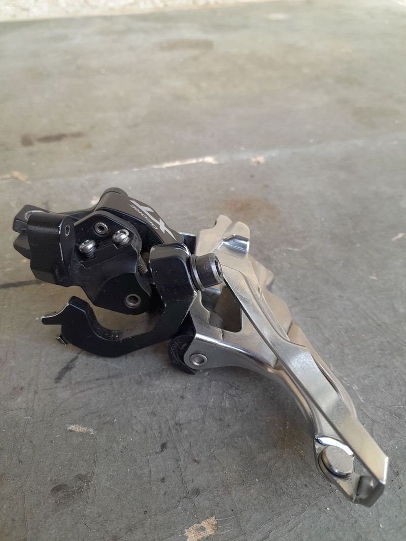 Přesmykač Shimano XT