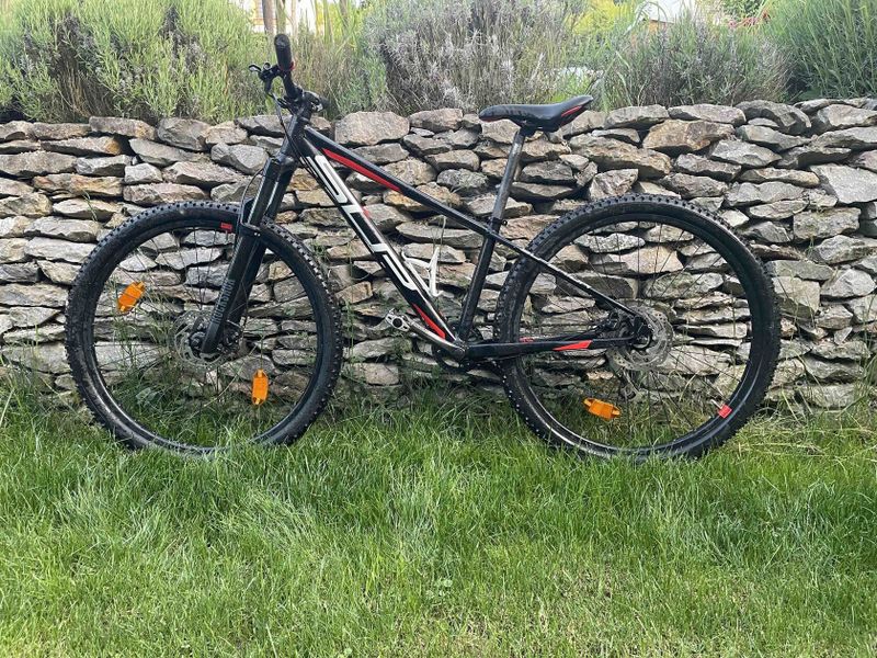 Juniorské kolo Superior RACER XC 27, vzduch. vidlice, vel. XS