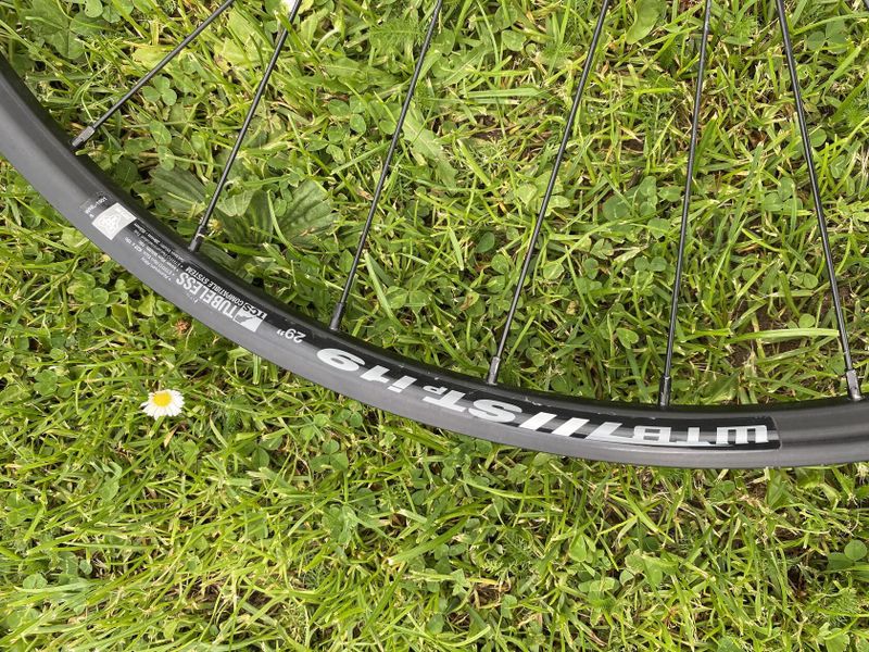 Zapletená kola WTB 29”