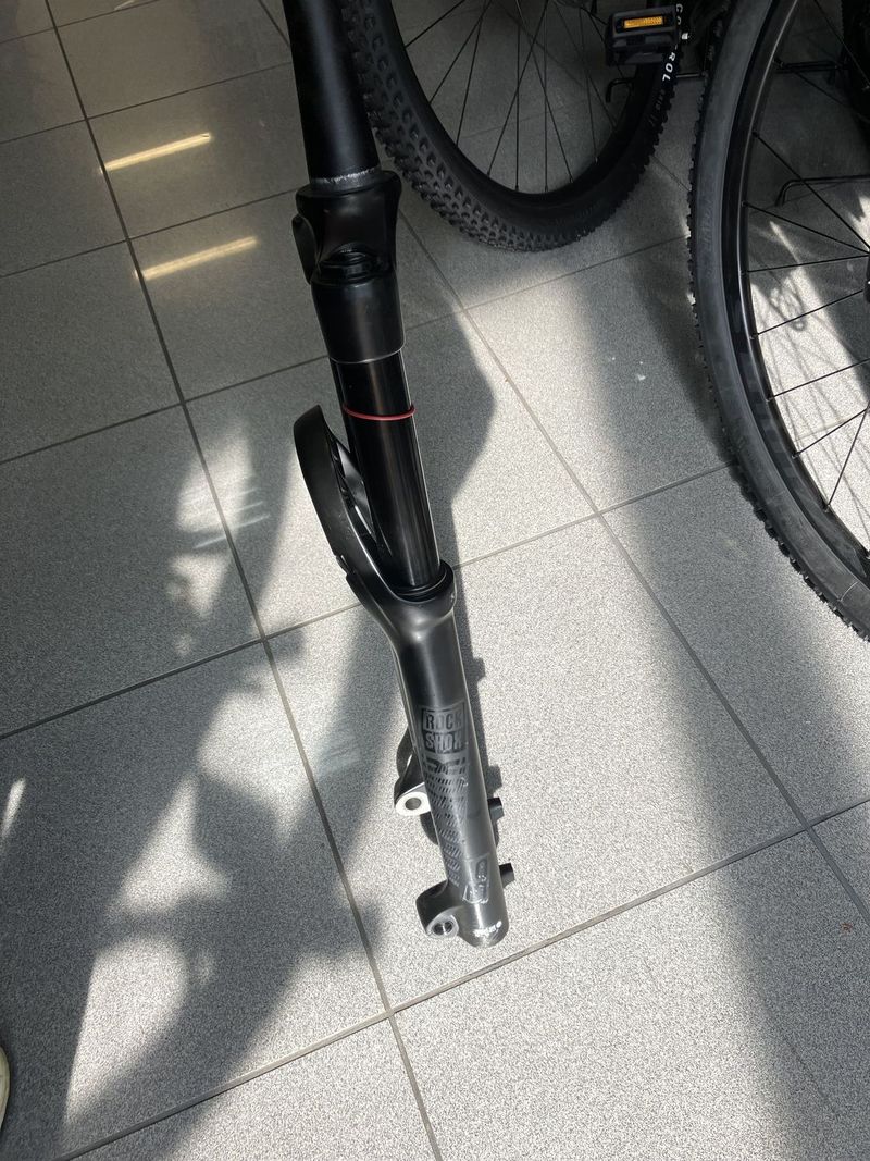 Prodám vidlici rockshox 35. 