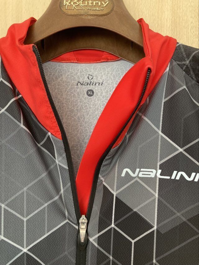 Dres NALINI AIS Stelvio 2.0 Grey/Red – vel. XL