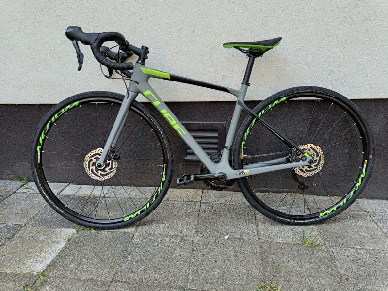 Cube Attain GTC RACE, Disc, vel. 50, Carbon, Gravel/silniční