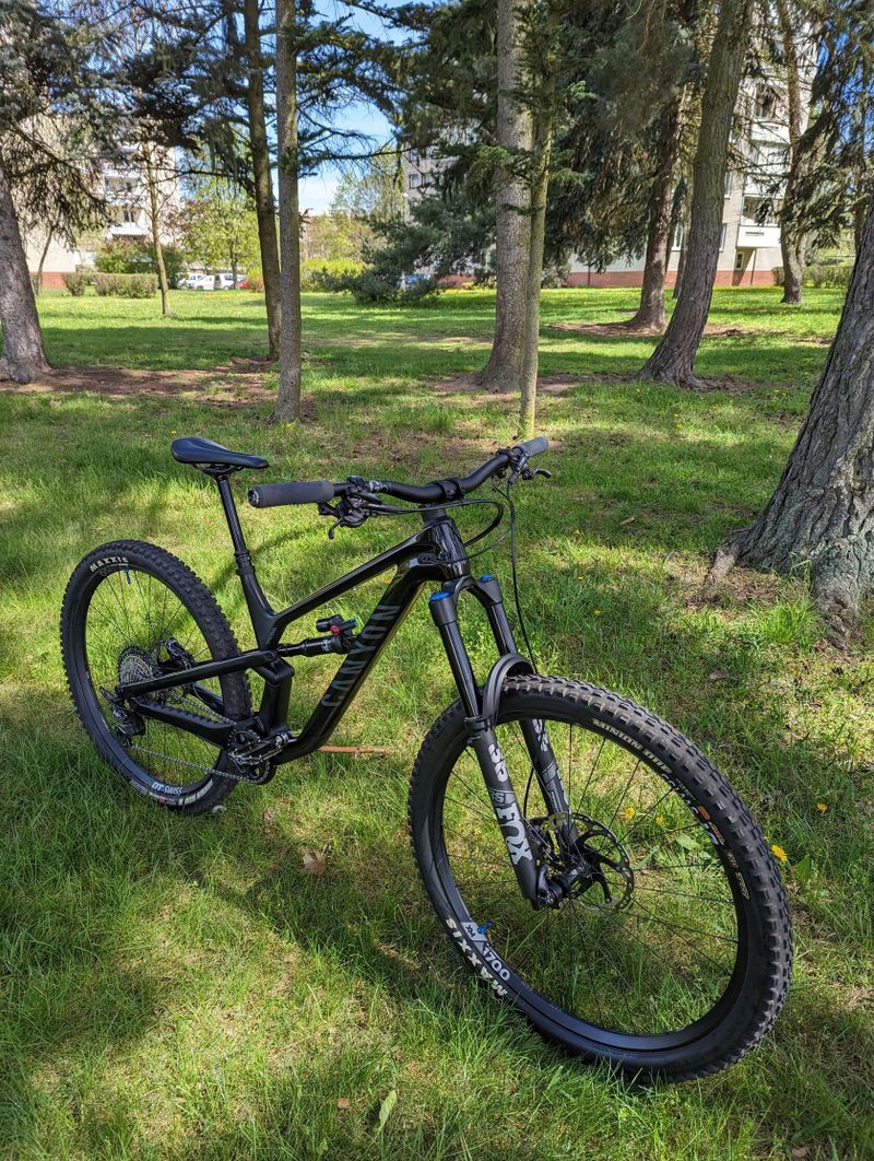 Canyon Spectral 29 CF 8 velikost M