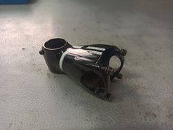 Trailový představec 31.8mm krátký 