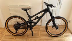 YT CAPRA CF 27