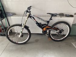 Lapierre DH Team 