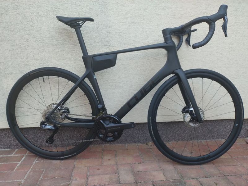 Cube Agree C:62 Race carbon´n´black - vel. 58