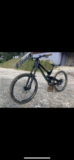Specialized Demo 8