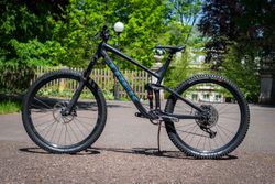 Trek Slash 8 