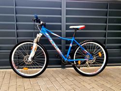(68)Horské hliníkové kolo Rock Machine 27,5" Kotoučové brzdy