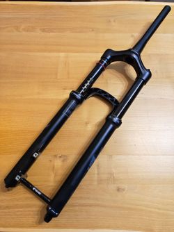 Rock Shox Lyrik Select 27,5 - 160mm, DebonAir, Charger