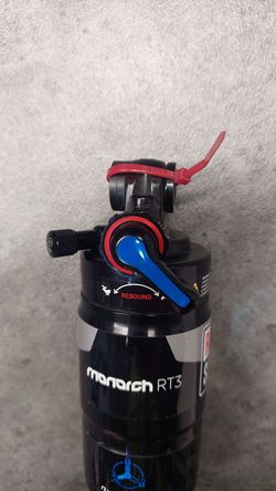 tlumič Rockshox Monarch rt3
