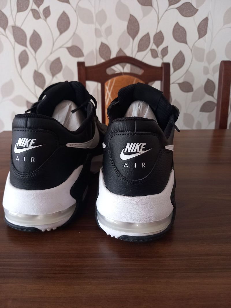 Nike Air Max Excee Leather - nové z Intersportu