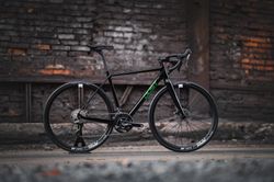 Gravelové kolo DUST na sadě Shimano GRX