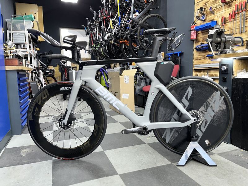 BMC Timemachine 01 Disc | vel. "L" | Sram Force 2x12 + Quarq | ZIPP | Ceramicspeed | Aerocoach 