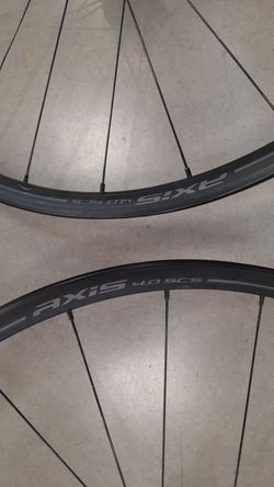 Prodám použitá silniční zapletená kola Specialized Axis 4.0 SCS