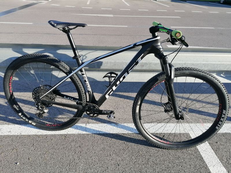 GHOST LECTOR 3.9 LC, 2020, karbón, M, 29", SRAM GX