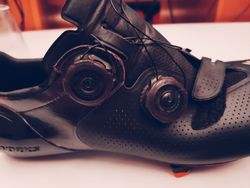 Silniční tretry specialized s works 6 velikost43
