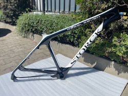NOVÝ karbonový rám kultovní německé značky STORCK, model: Rebel Seven 27,5" G1, velikost: L