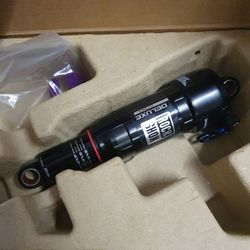 RockShox Deluxe Ultimate C1 2023 190x45 / 190x50 zanovni