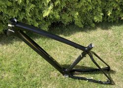 NOVÝ karbonový Hardtrail MTB rám pro 27,5” kola - velikost 20” (50cm)