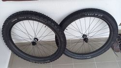 Karbon kola 27,5 + Light Bicycle + DT swiss 350 boost