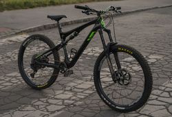 SCOTT GENIUS 710 KARBONOVÉ ENDURO