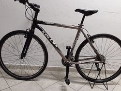 Starší renovované jízdní kolo krosové - trekingové pánské 28" Kellys Neos CRX
