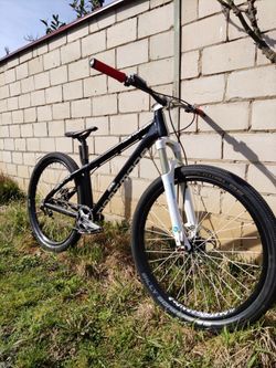 Dartmoor Hornet 4x,pumptrack