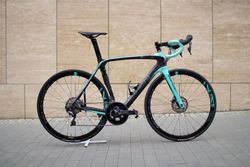Bianchi Oltre XR3 Disc | vel. 57 |