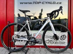 NOVÉ - SUPERIOR X-ROAD Comp / Gloss Silver/White Metalic, M,L, Zdarma na kole pláště Schwalbe X One 