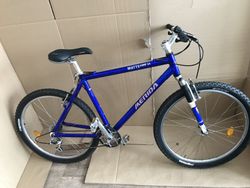 Merida MATS SX comp a Univega alpina 802-s
