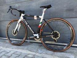 Colnago C64 Disc (vel. 48s pro cca 170cm, NOVÉ)