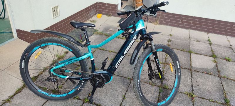 Prodám elektrokolo Crussis E- Fionna 7.7-s, 17 rám, rok 2022,17,5 Ah 630 Wh, Najeto 1175 km