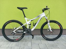 Jako NOVÉ celoodpružené kolo Specialized