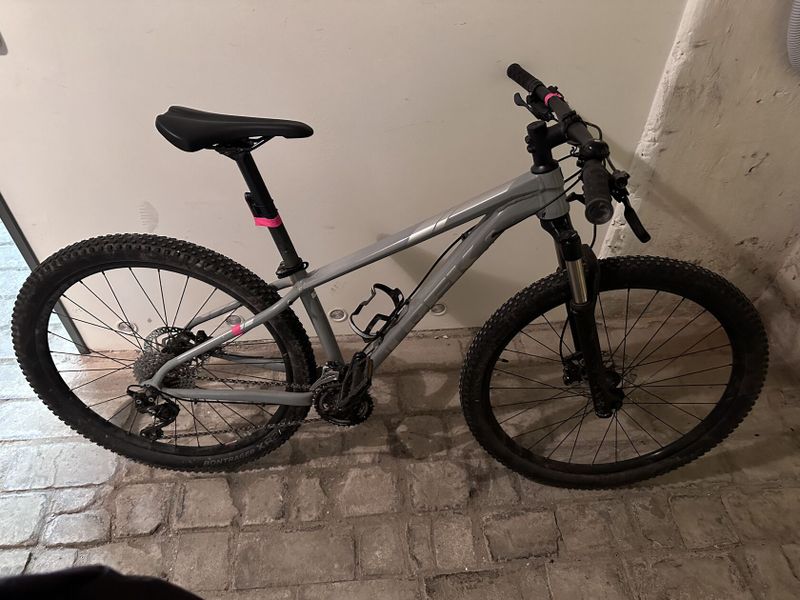 Horské kolo Trek X-Caliber 8 - Gravel