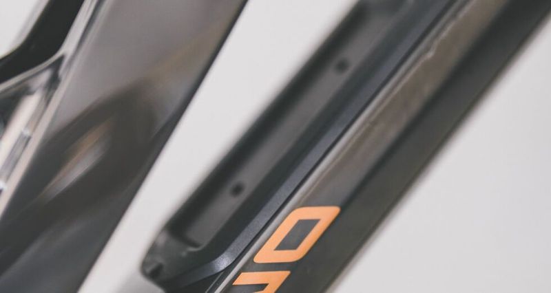 enduro kolo 29"/27.5" Unno Burn Race 2023 vel. S2 (SLEVA 25 %)