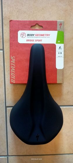 Specialized Bridge Sport black 155mm