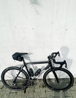 Karbonová silnička Ibis/ osazení Campagnolo Record 50000 kč